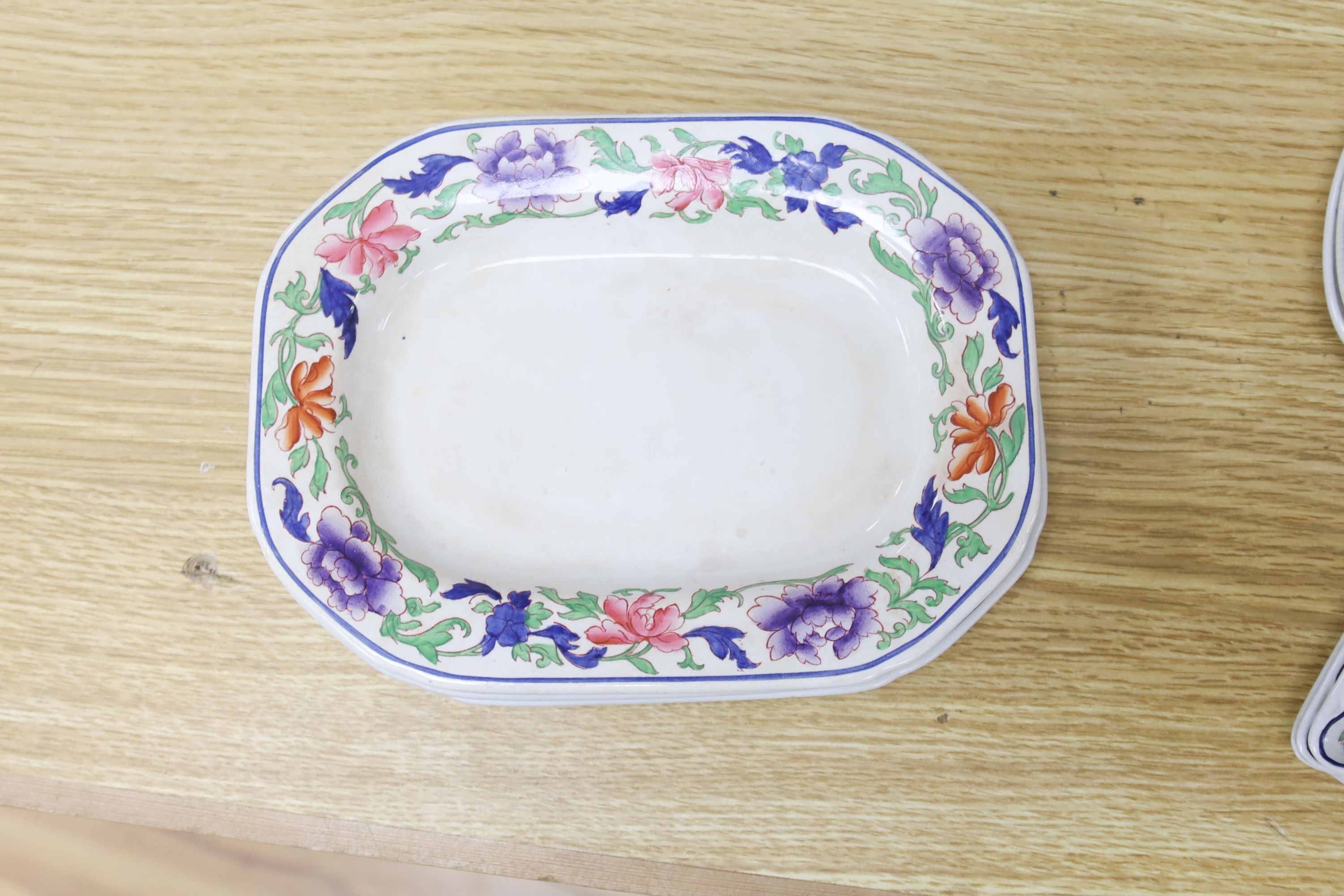 A Copeland Spode dinner service